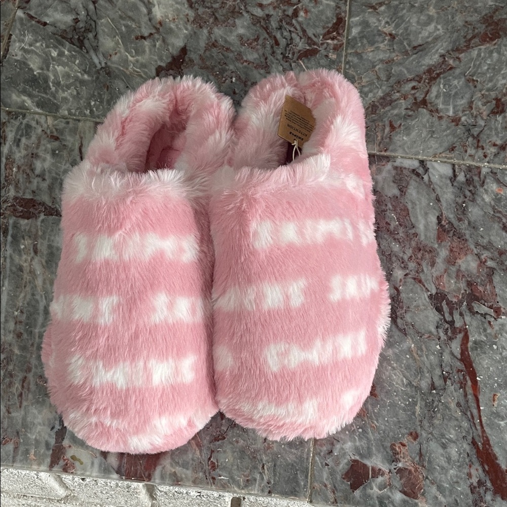RARE SKIMS Logo Slippers